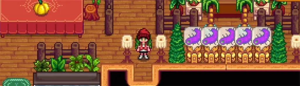 Yellow Lucky Cat statue from Stardew Valley
